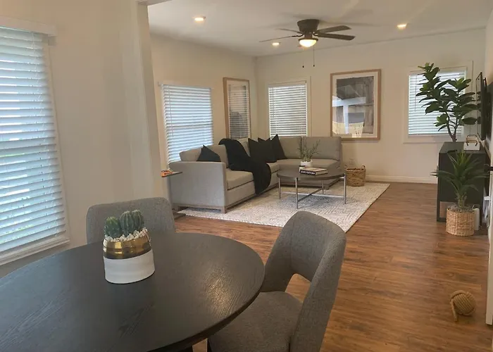 Huntington Highlight - Pool, Patio, Close To Beach